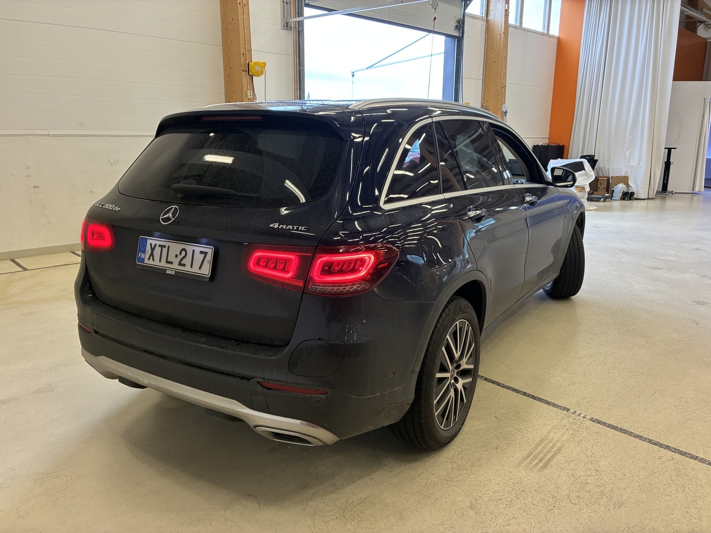 MERCEDES-BENZ GLC 2021