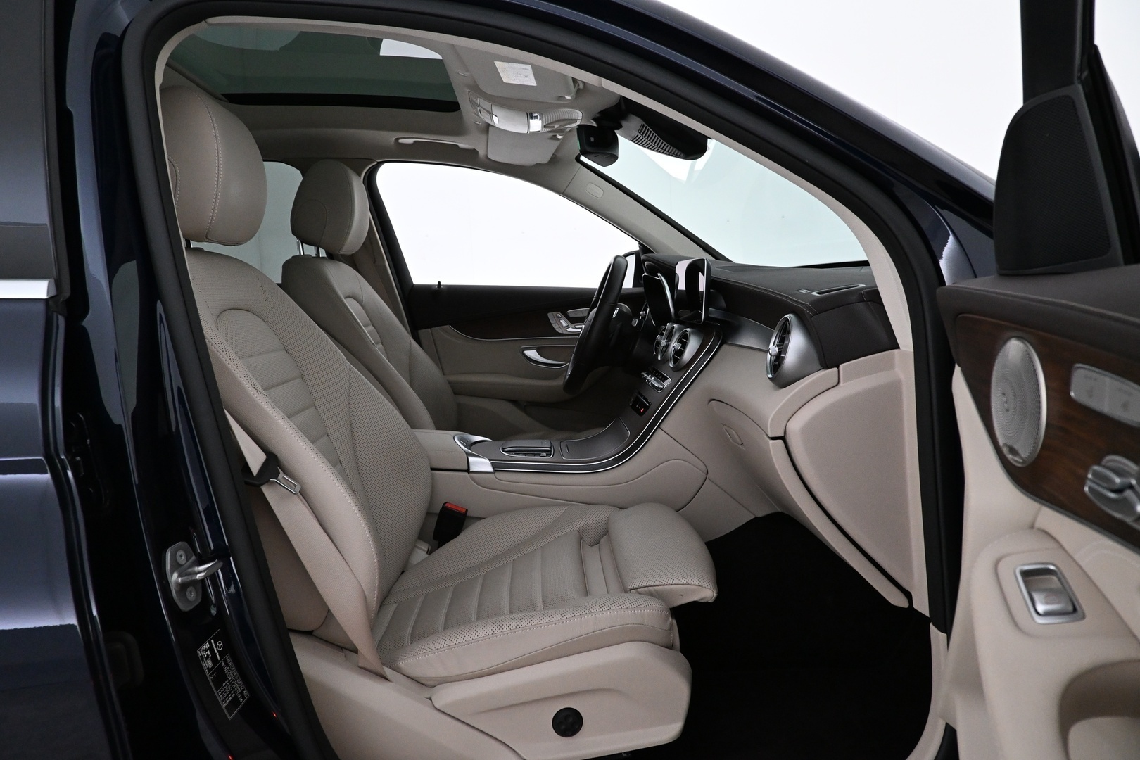 MERCEDES-BENZ GLC 2021