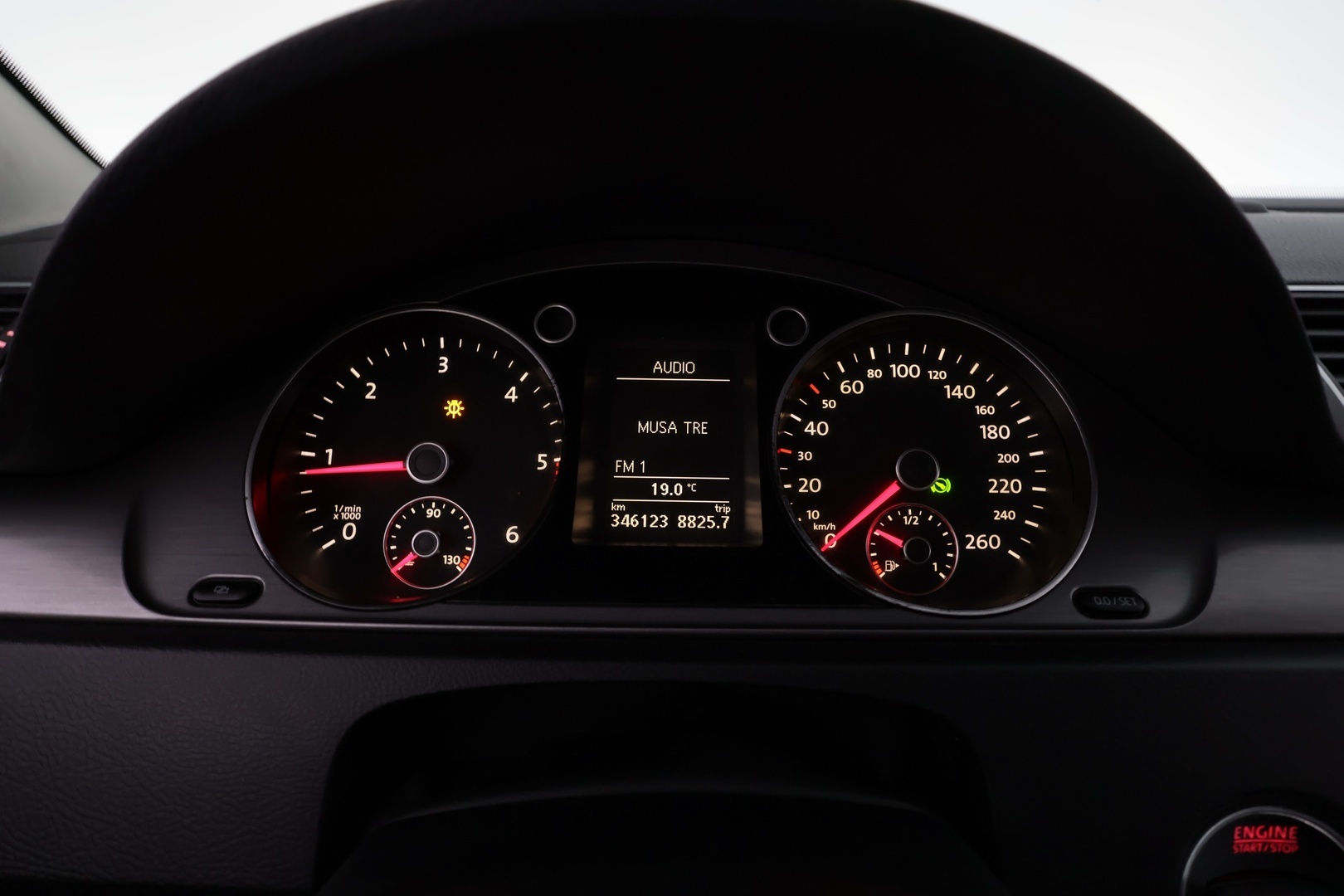 VOLKSWAGEN Passat 2011