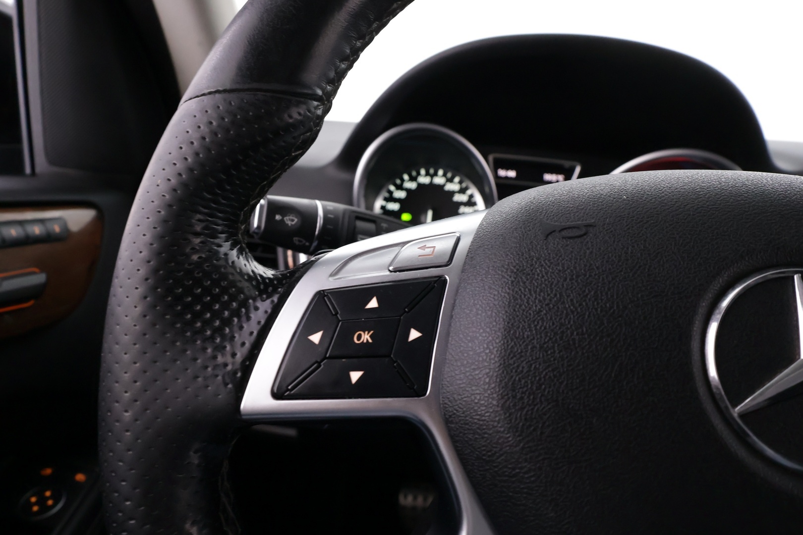 MERCEDES-BENZ ML 2012