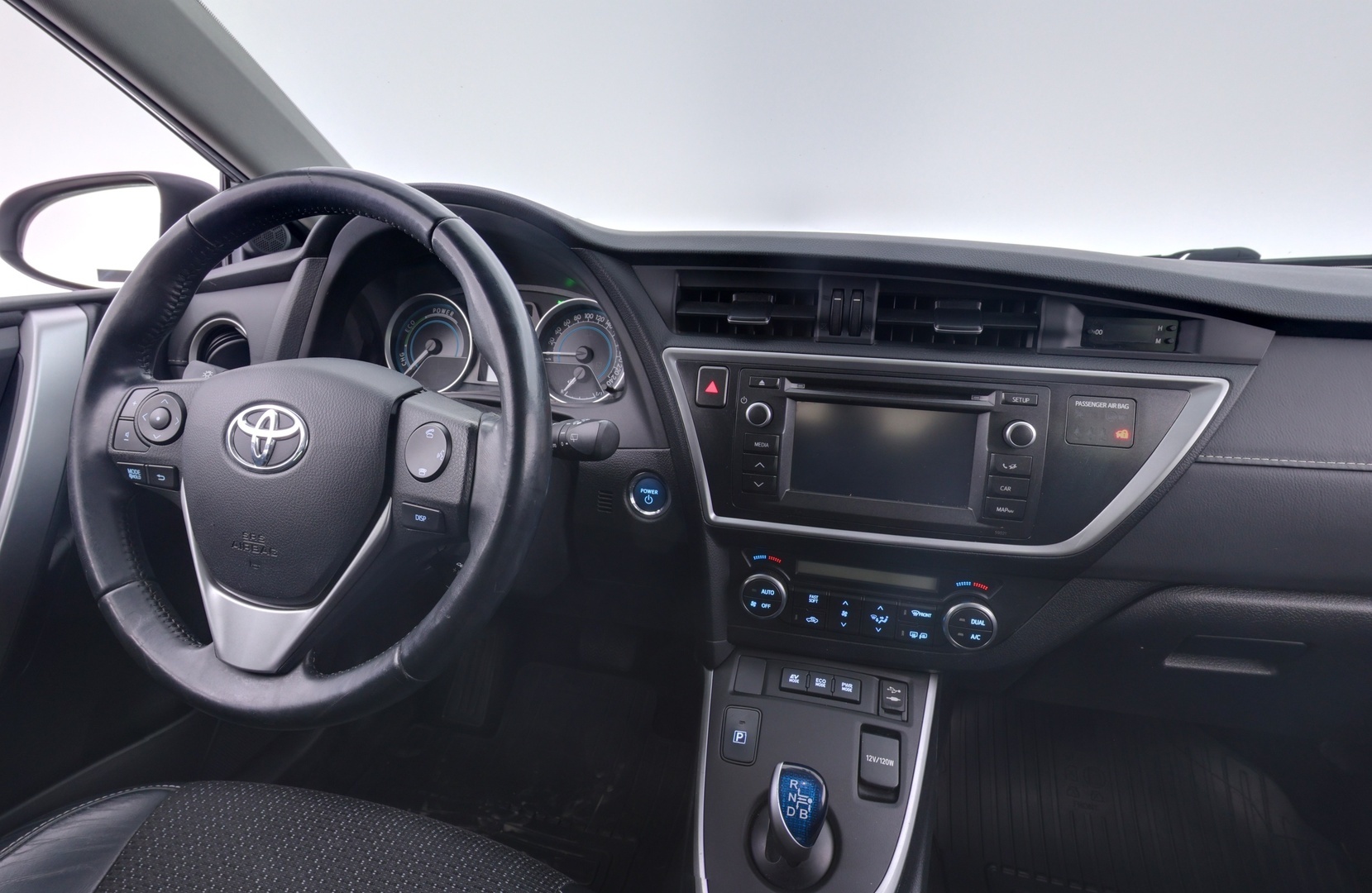 TOYOTA Auris 2013