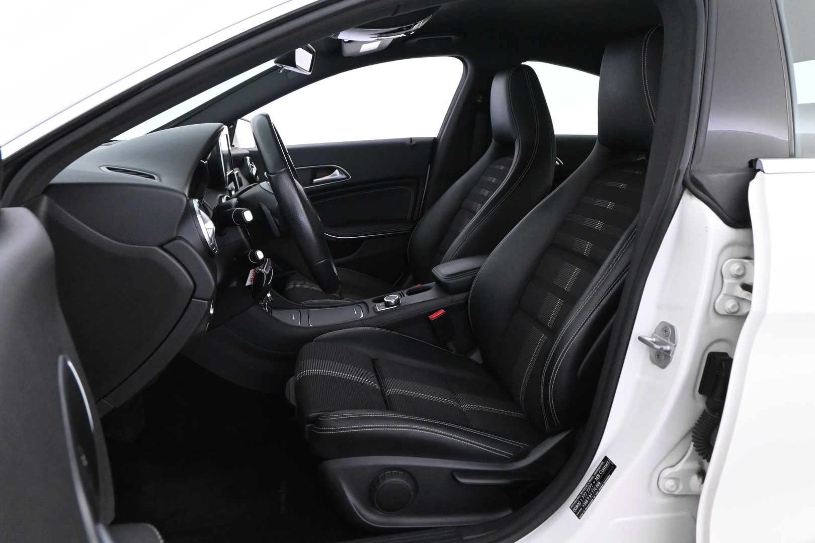 MERCEDES-BENZ CLA 2017