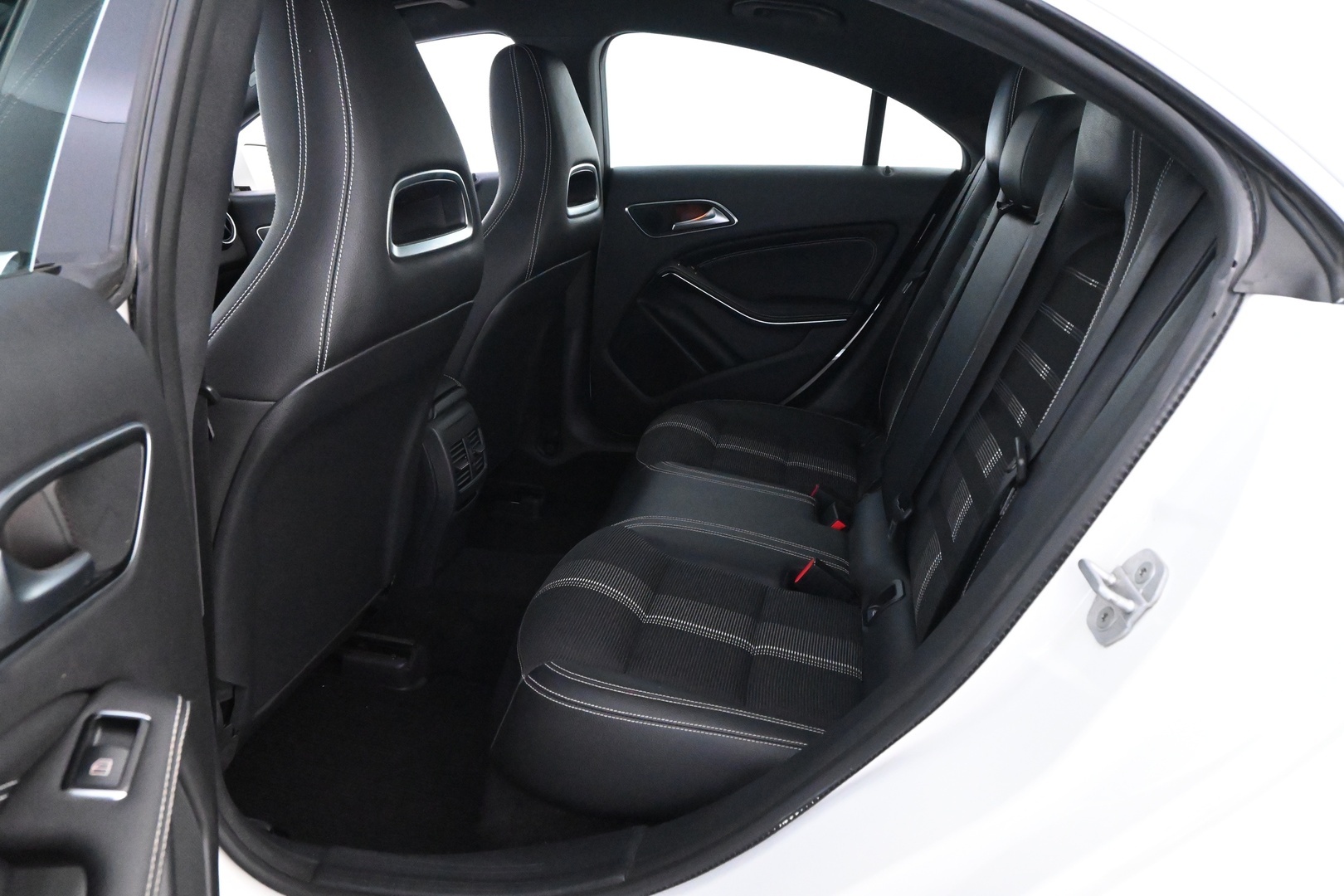 MERCEDES-BENZ CLA 2017