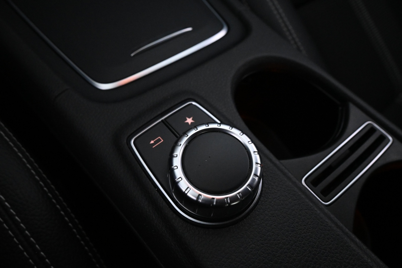 MERCEDES-BENZ CLA 2017