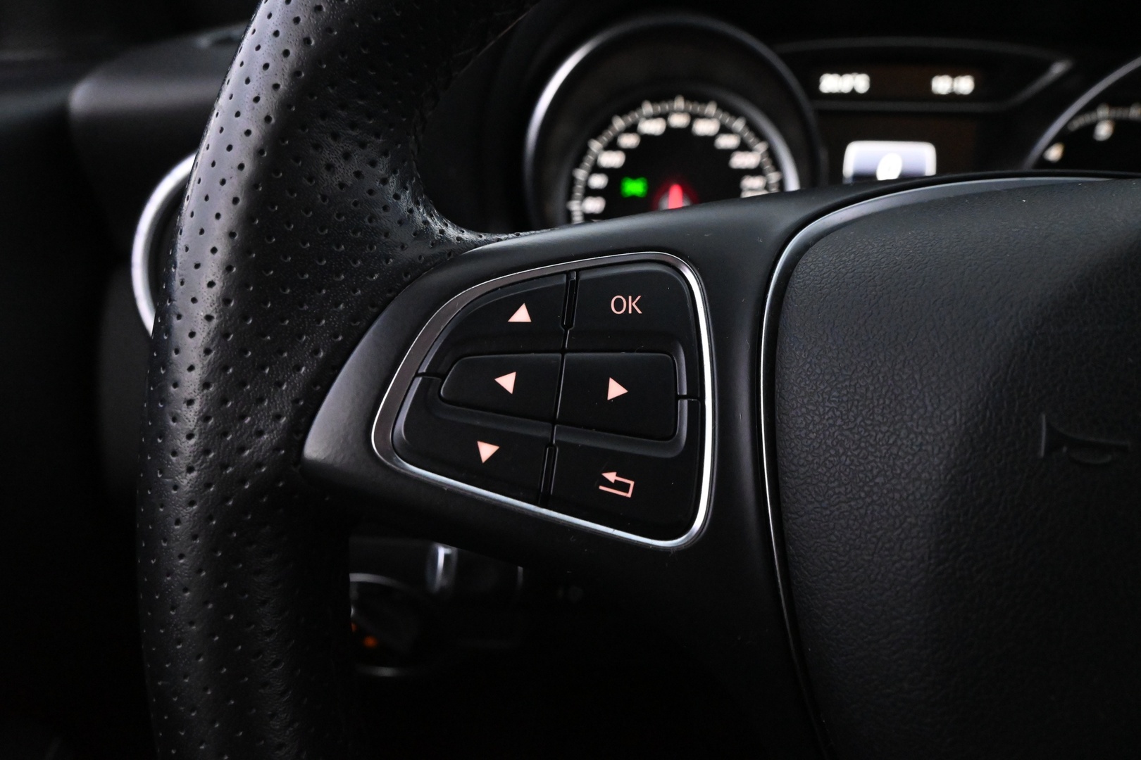 MERCEDES-BENZ CLA 2017