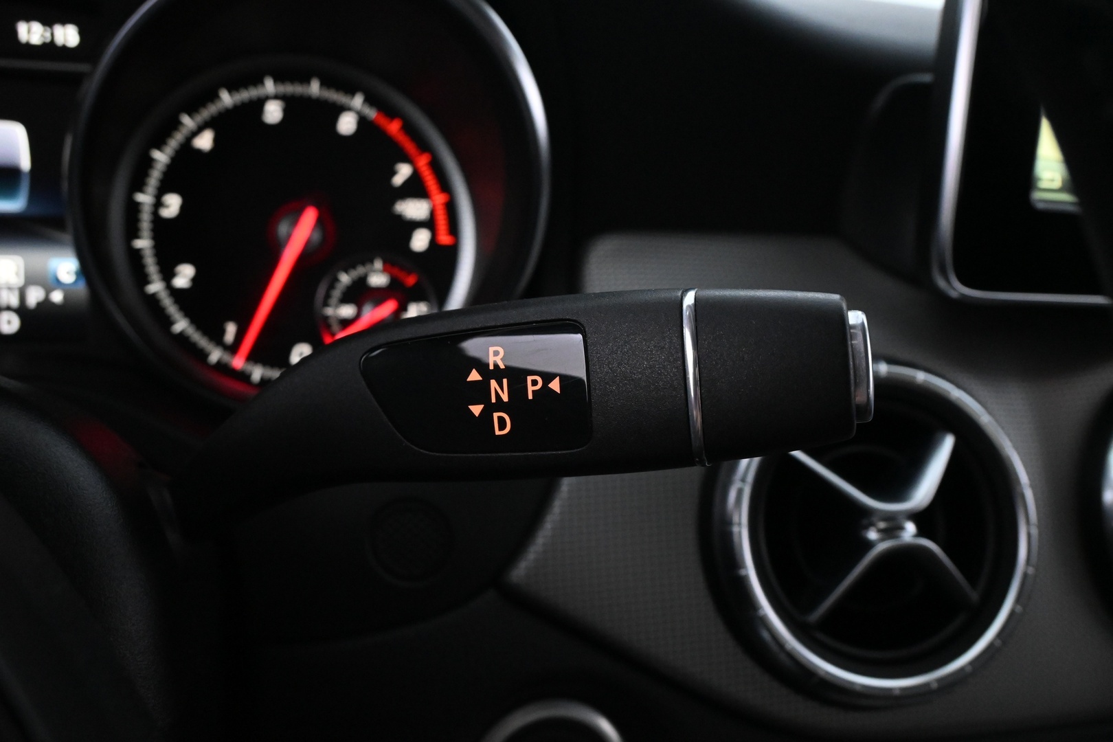 MERCEDES-BENZ CLA 2017