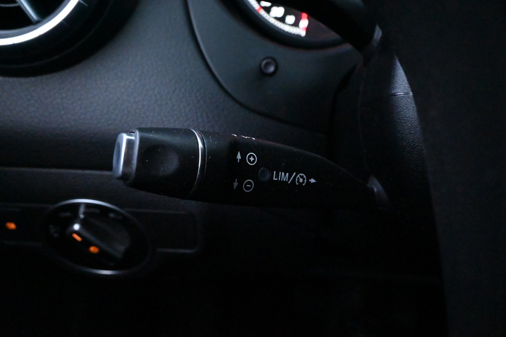 MERCEDES-BENZ CLA 2017