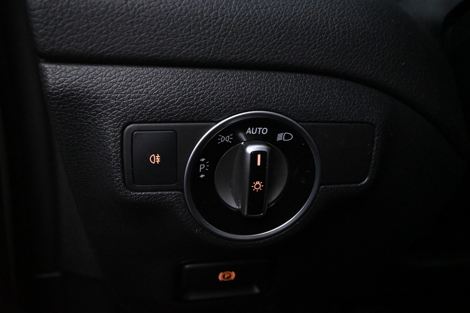 MERCEDES-BENZ CLA 2017