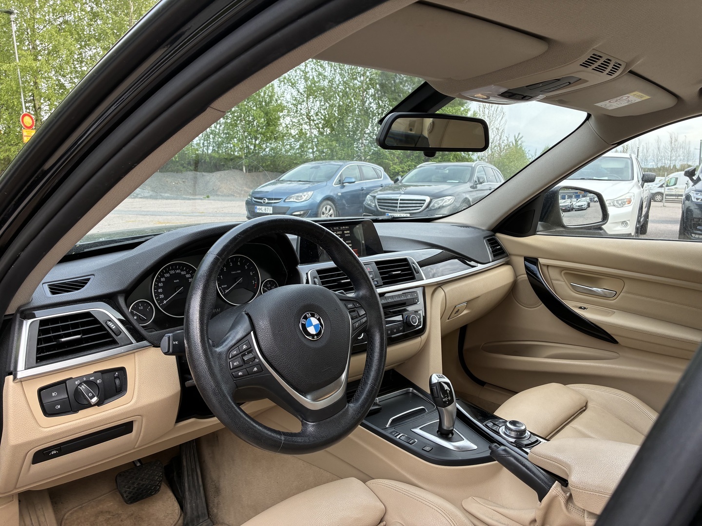 BMW 320 2017