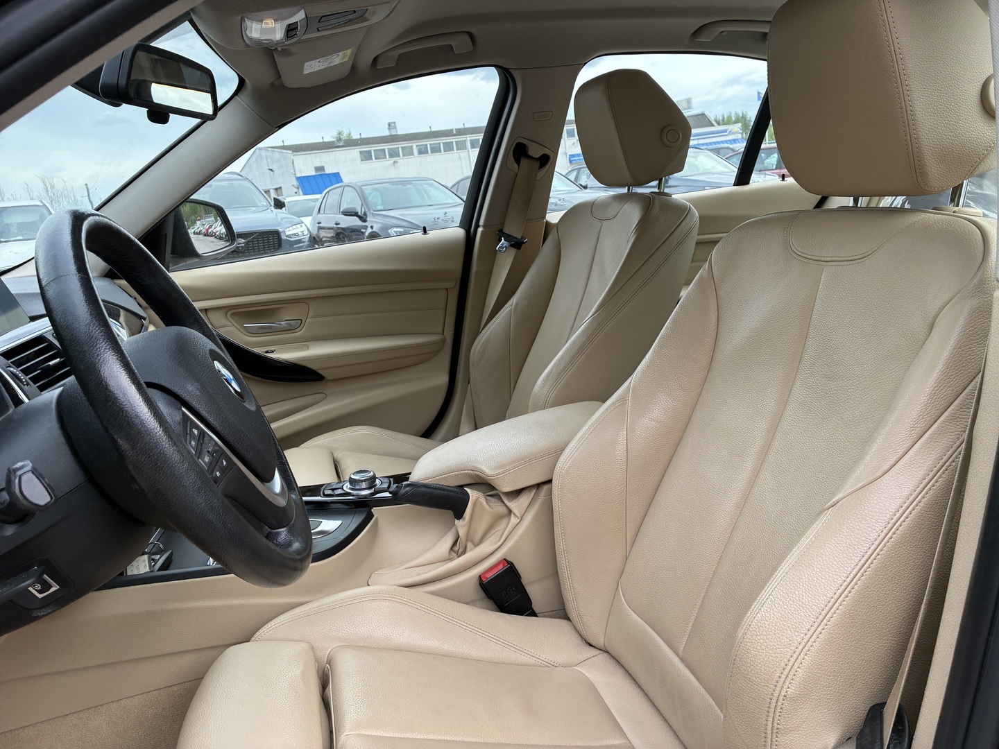 BMW 320 2017