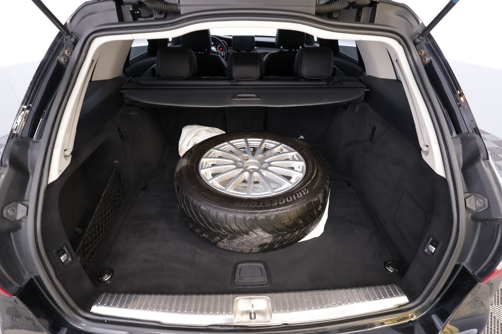 MERCEDES-BENZ C 2016