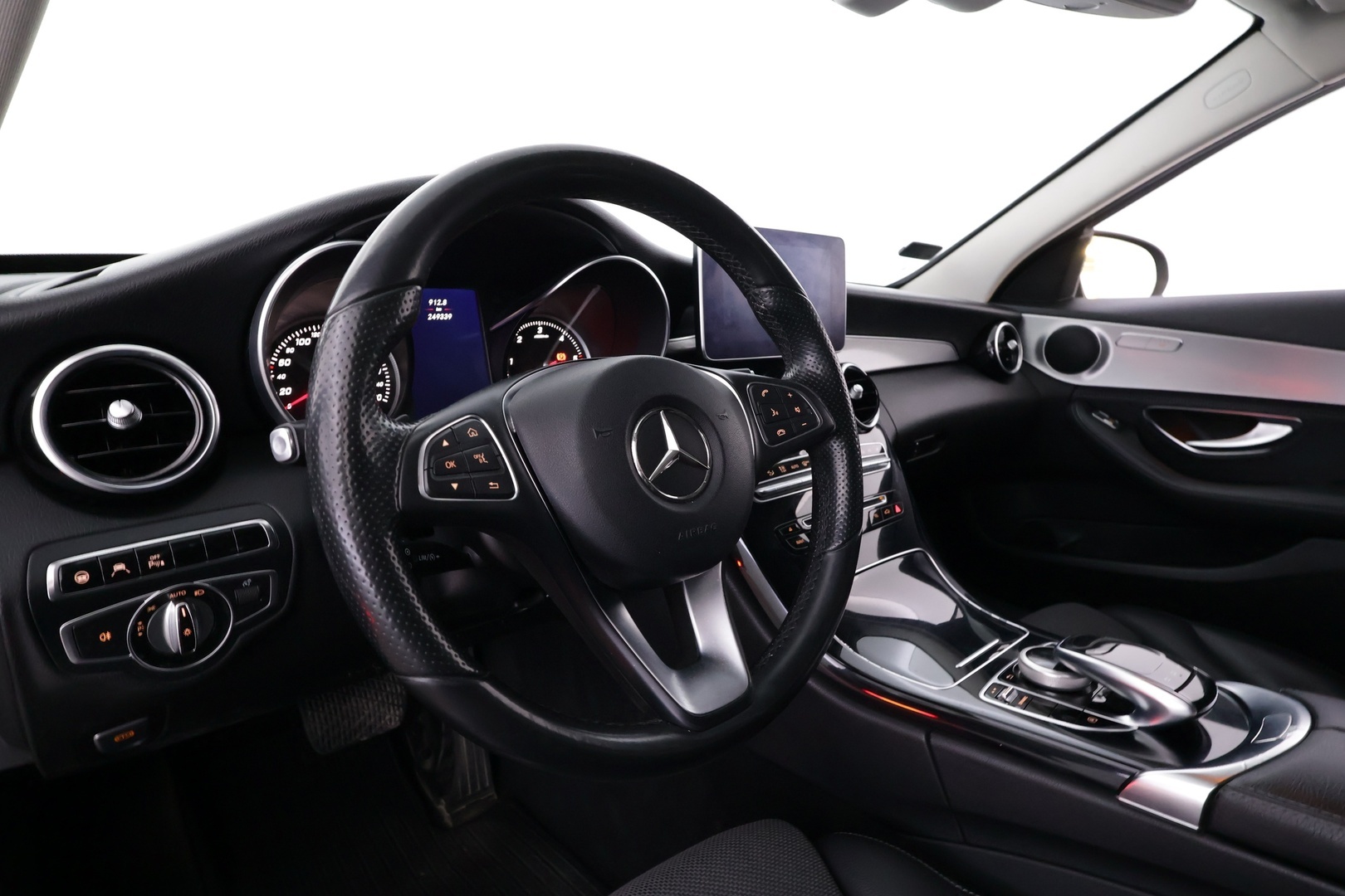 MERCEDES-BENZ C 2016