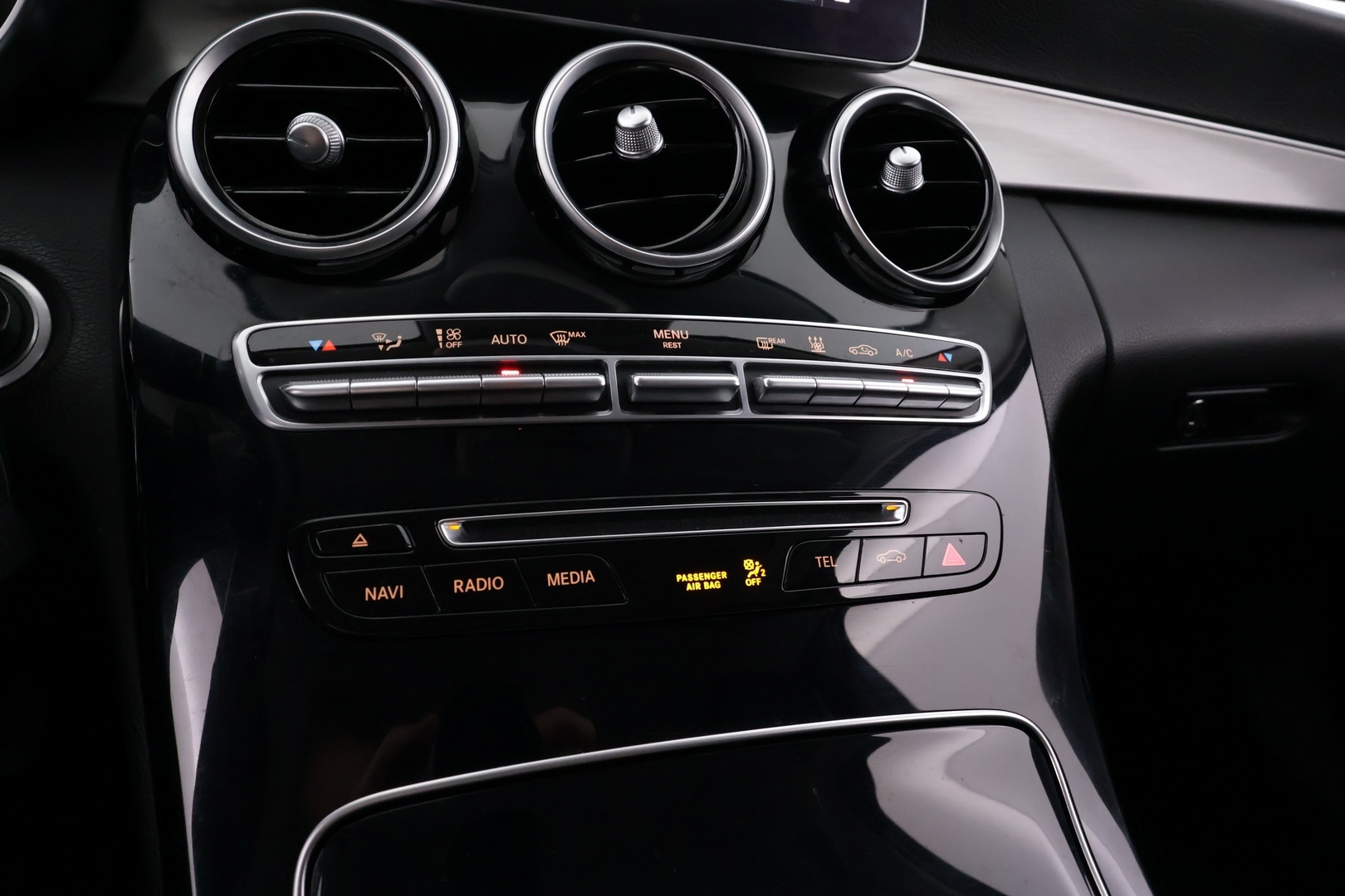 MERCEDES-BENZ C 2016