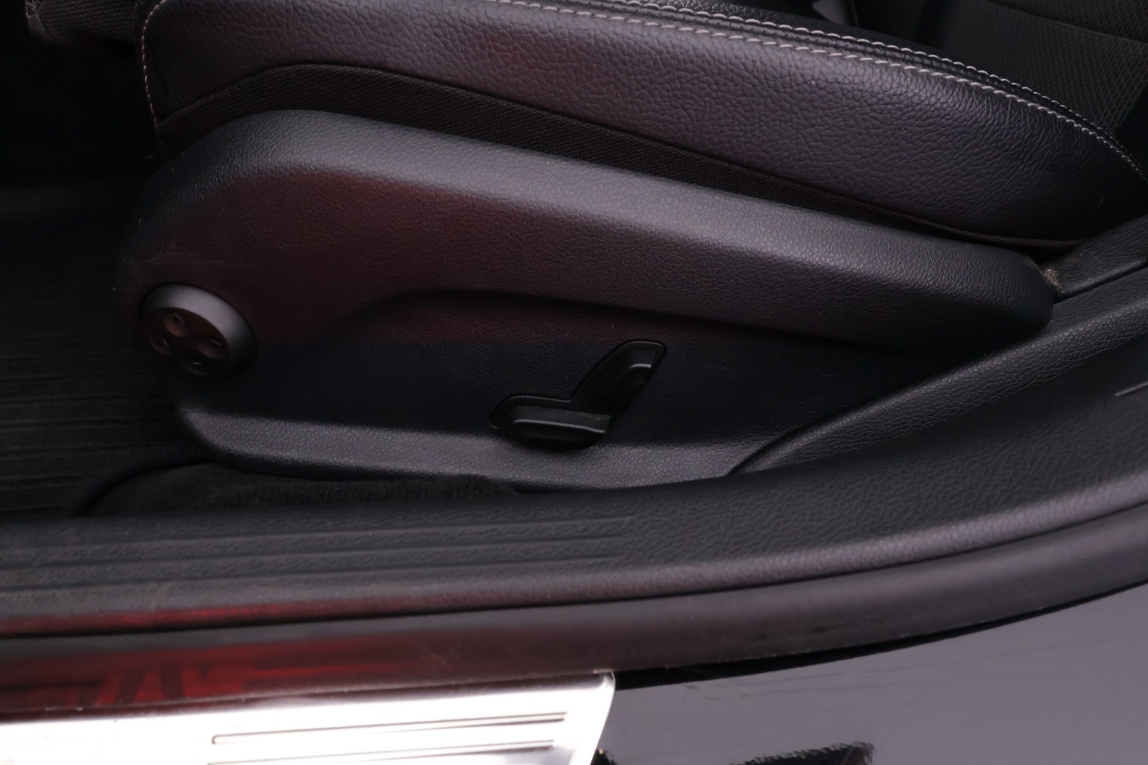 MERCEDES-BENZ C 2016