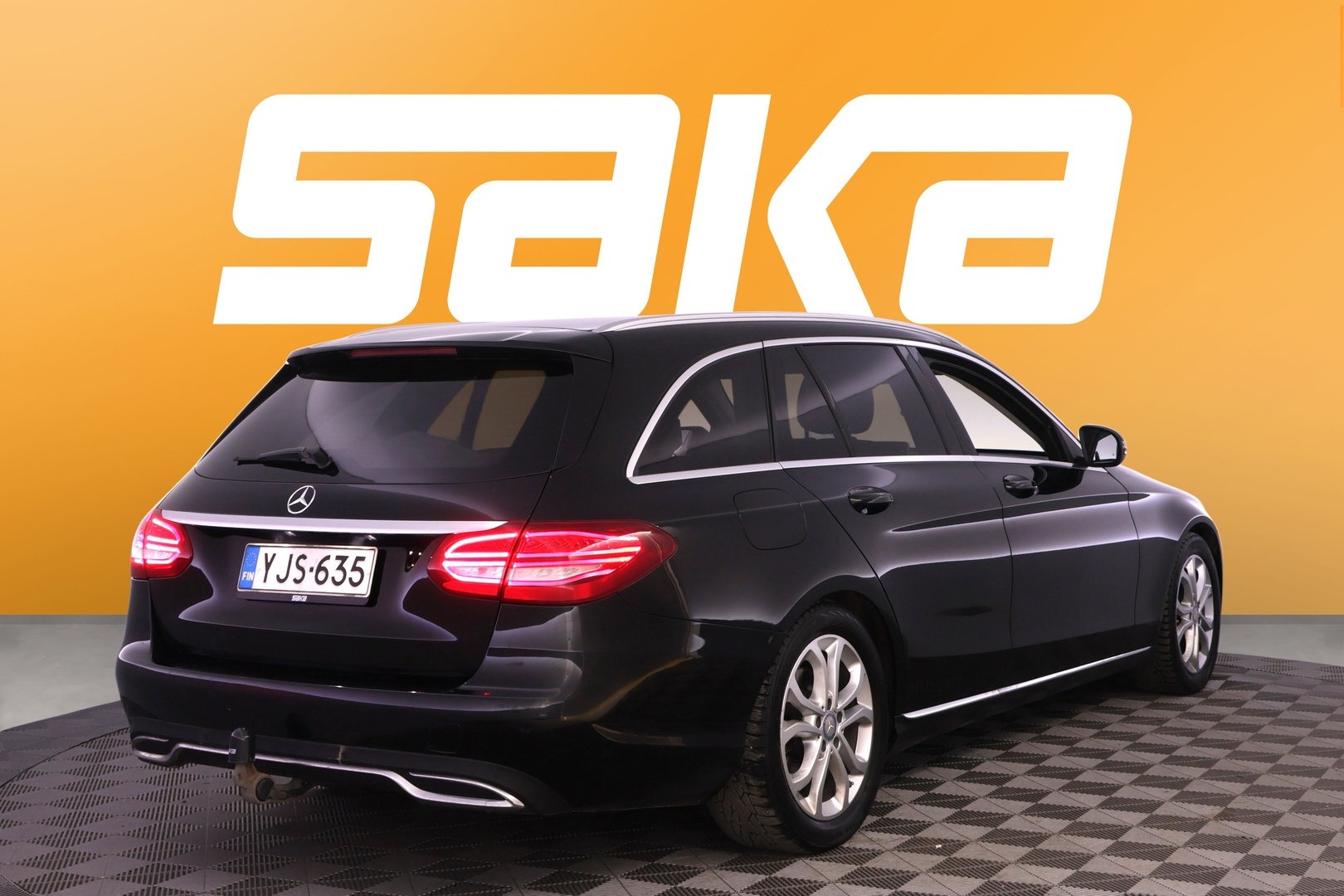 MERCEDES-BENZ C 2016