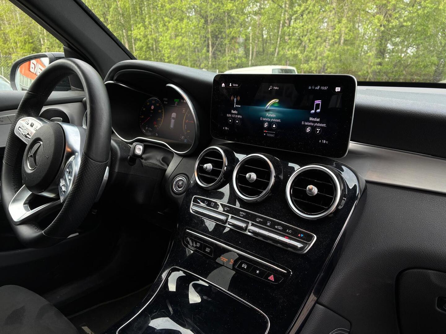 MERCEDES-BENZ GLC 2021