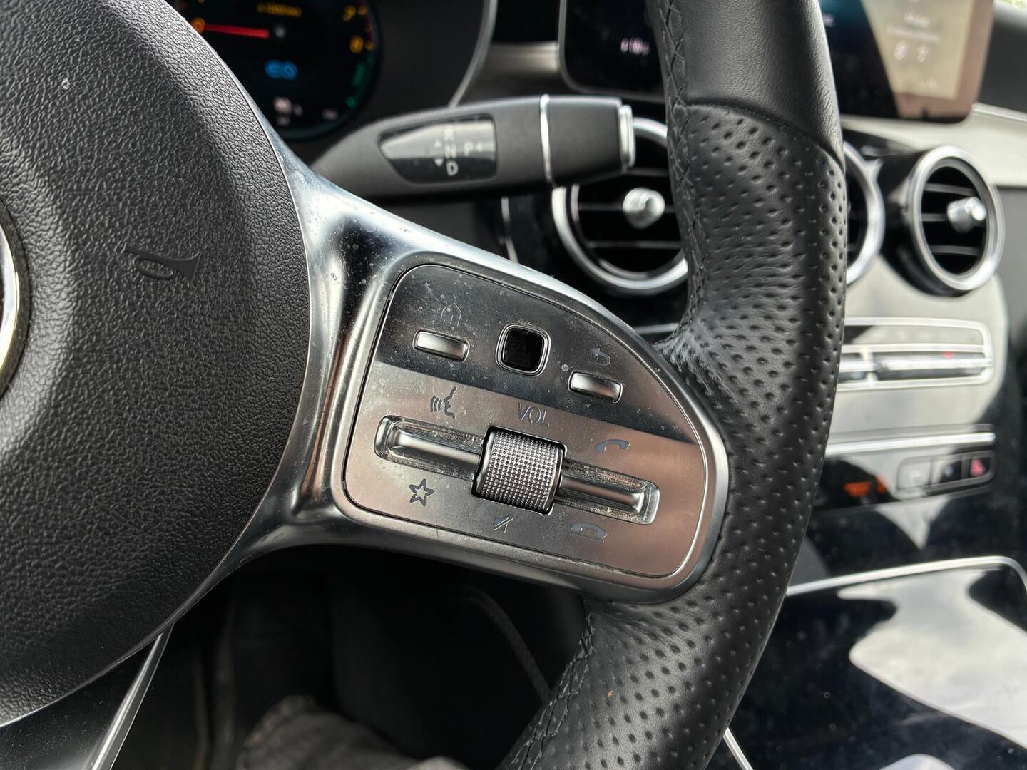 MERCEDES-BENZ GLC 2021