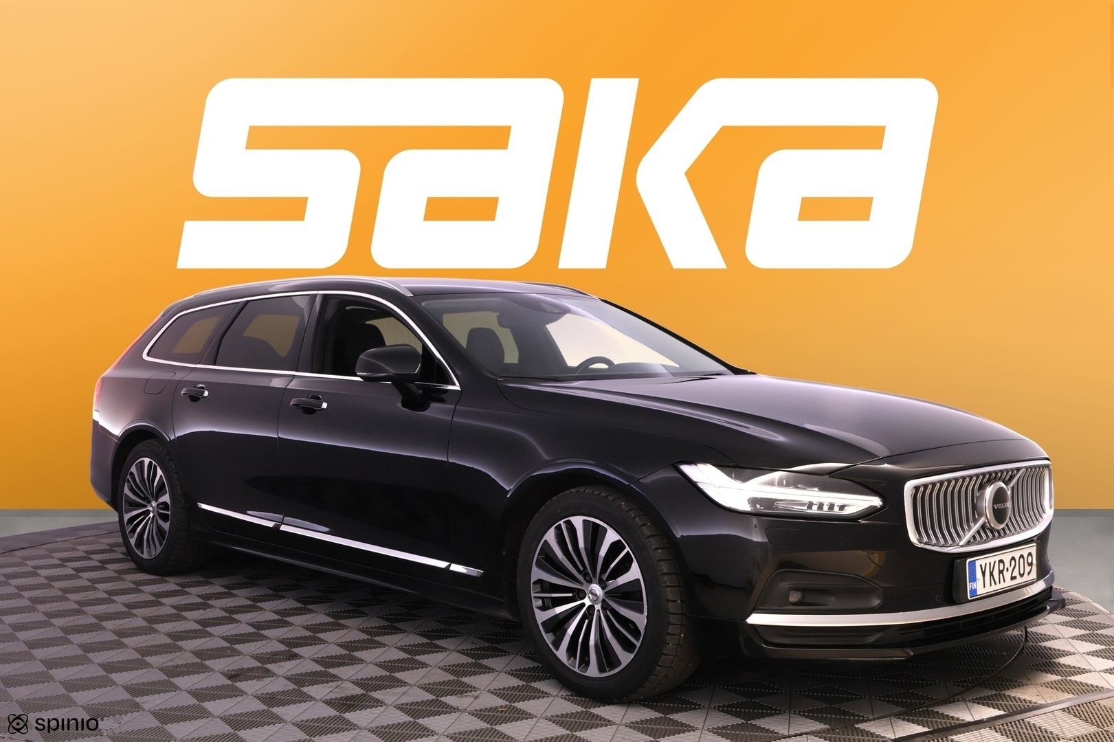 VOLVO V90 2021