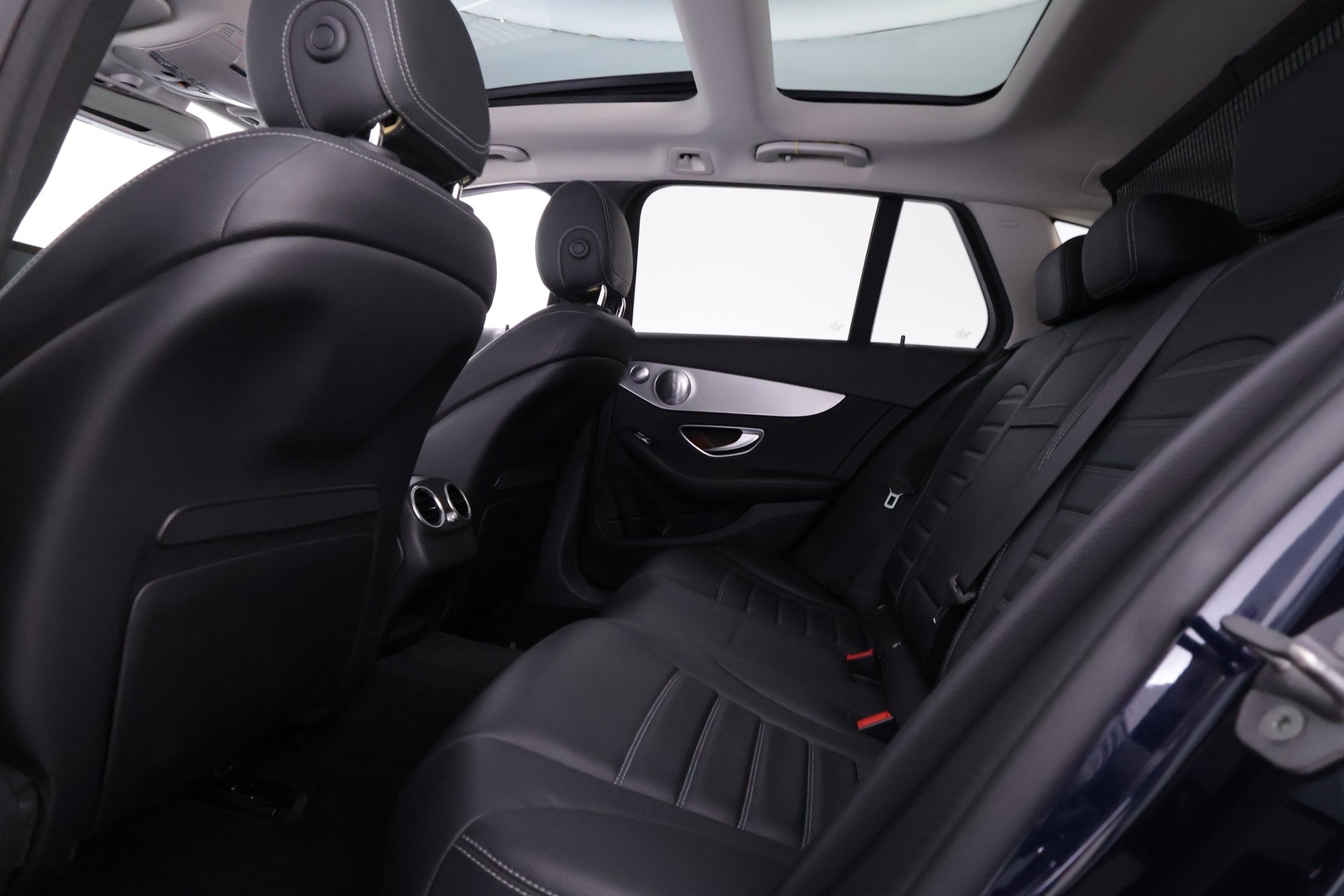 MERCEDES-BENZ C 2016