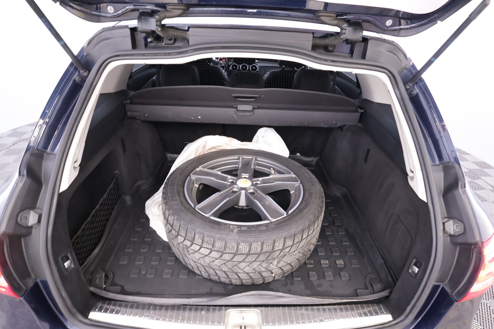 MERCEDES-BENZ C 2016