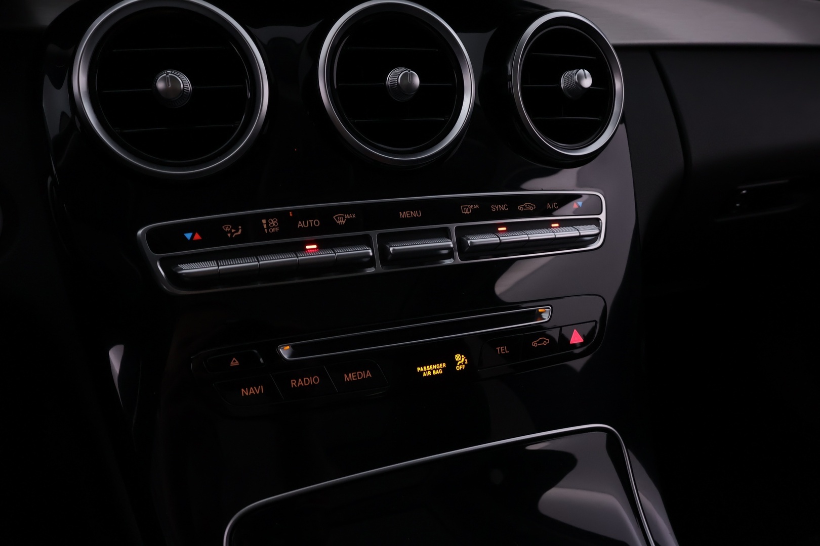 MERCEDES-BENZ C 2016
