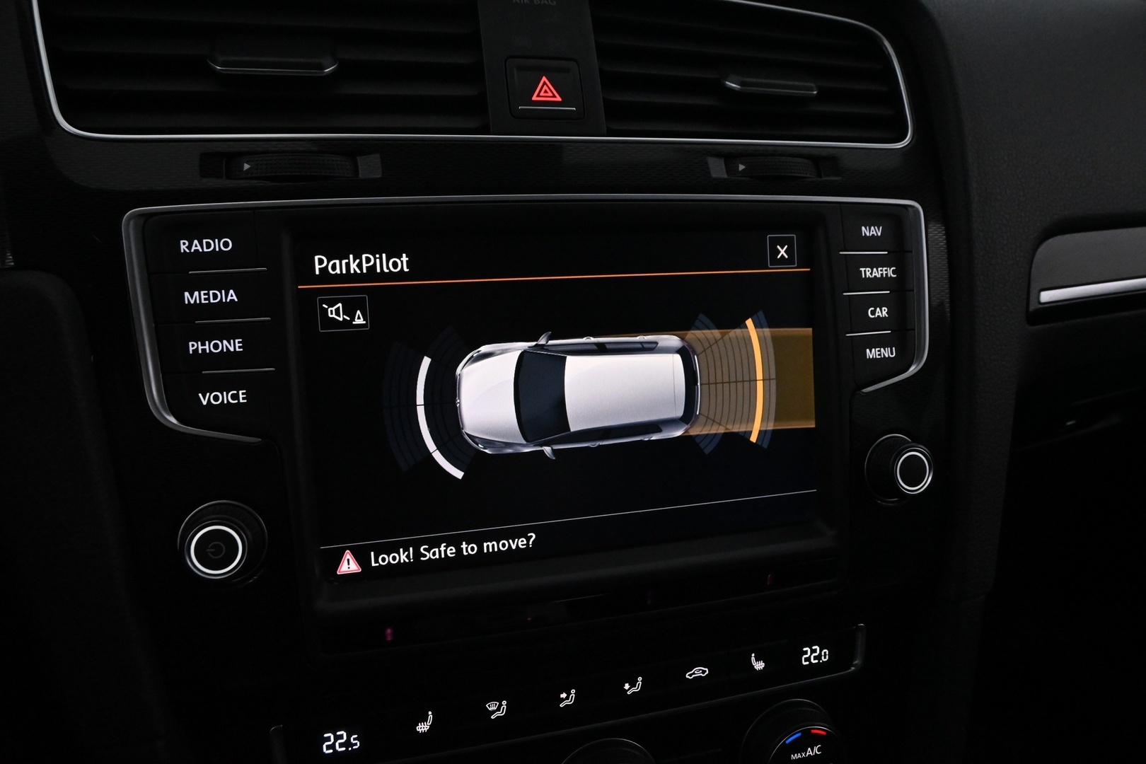 VOLKSWAGEN Golf 2015