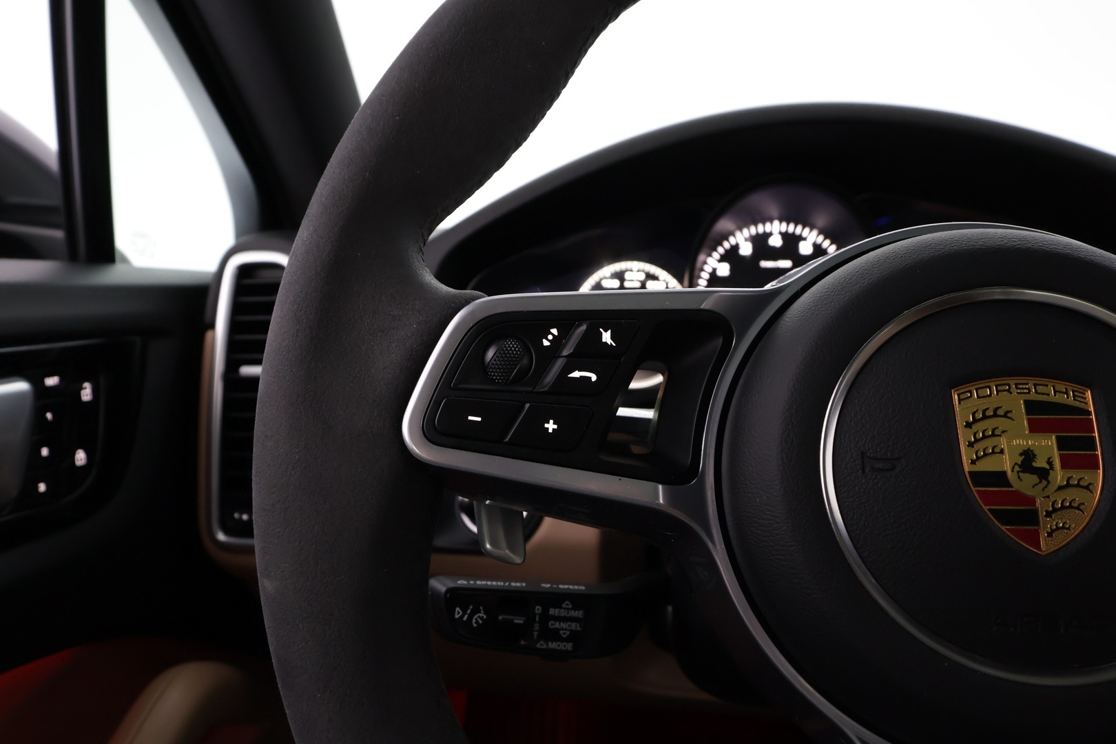 PORSCHE Cayenne 2021