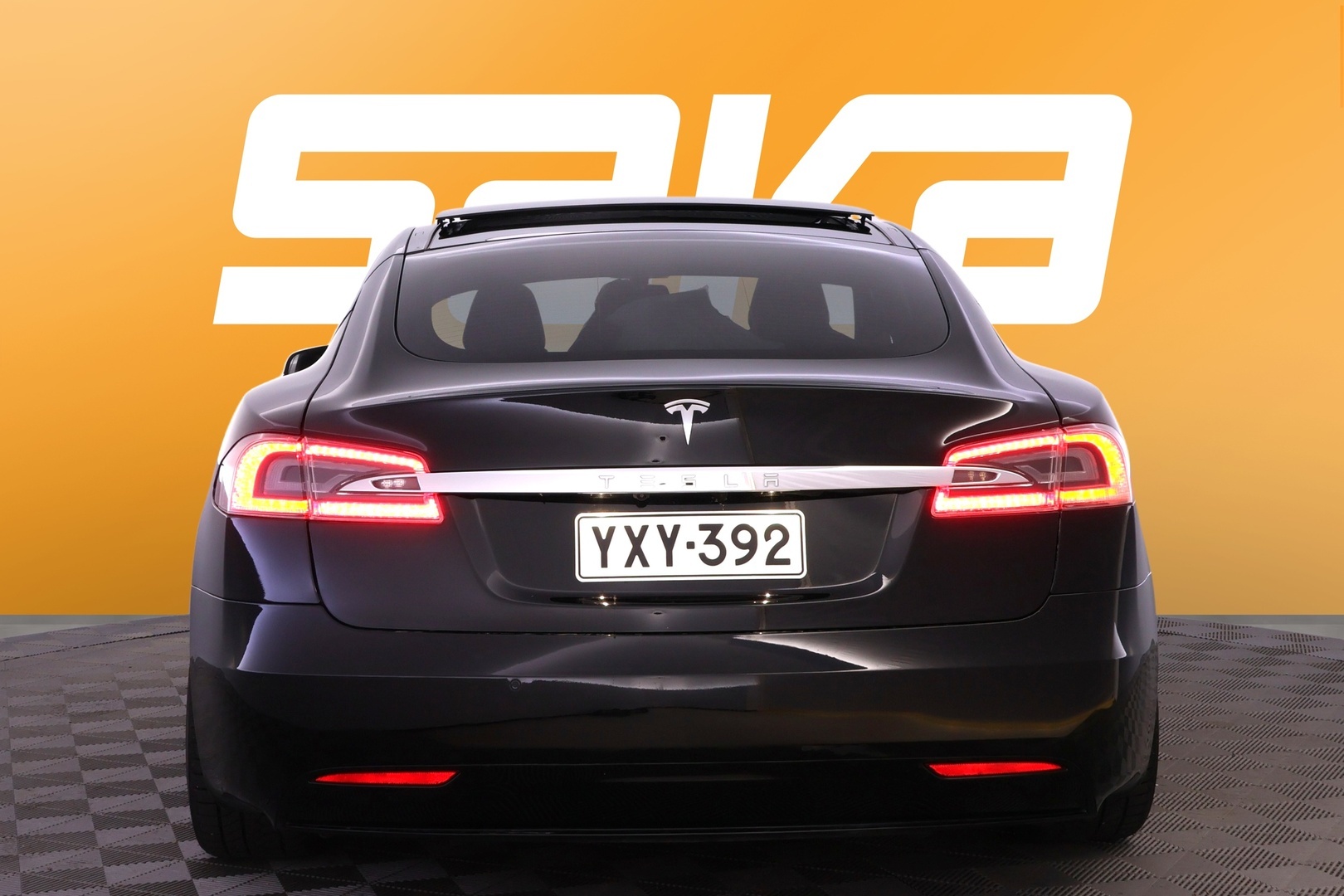 TESLA Model S 2018