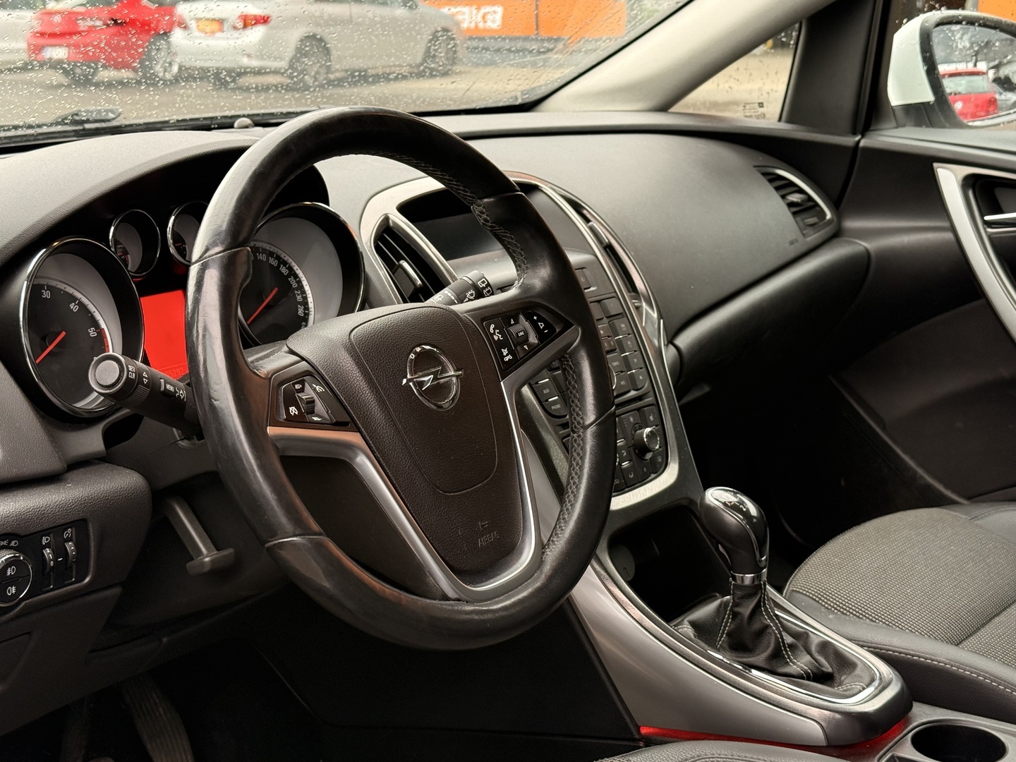 OPEL Astra 2012