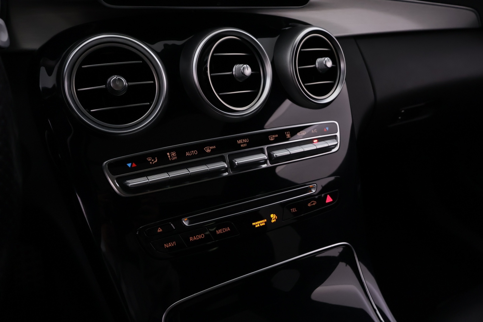 MERCEDES-BENZ C 2015
