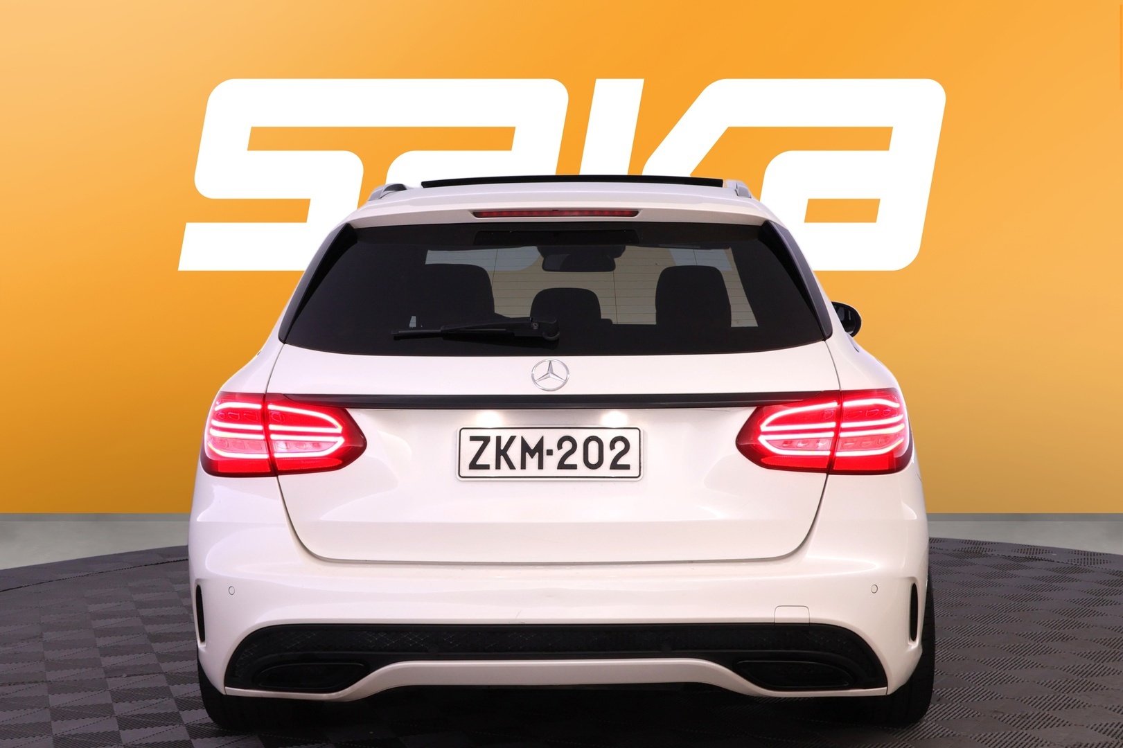 MERCEDES-BENZ C 2015