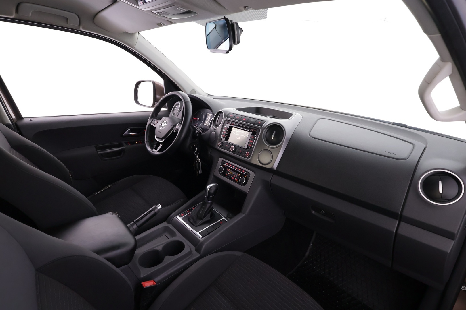 VOLKSWAGEN Amarok 2016