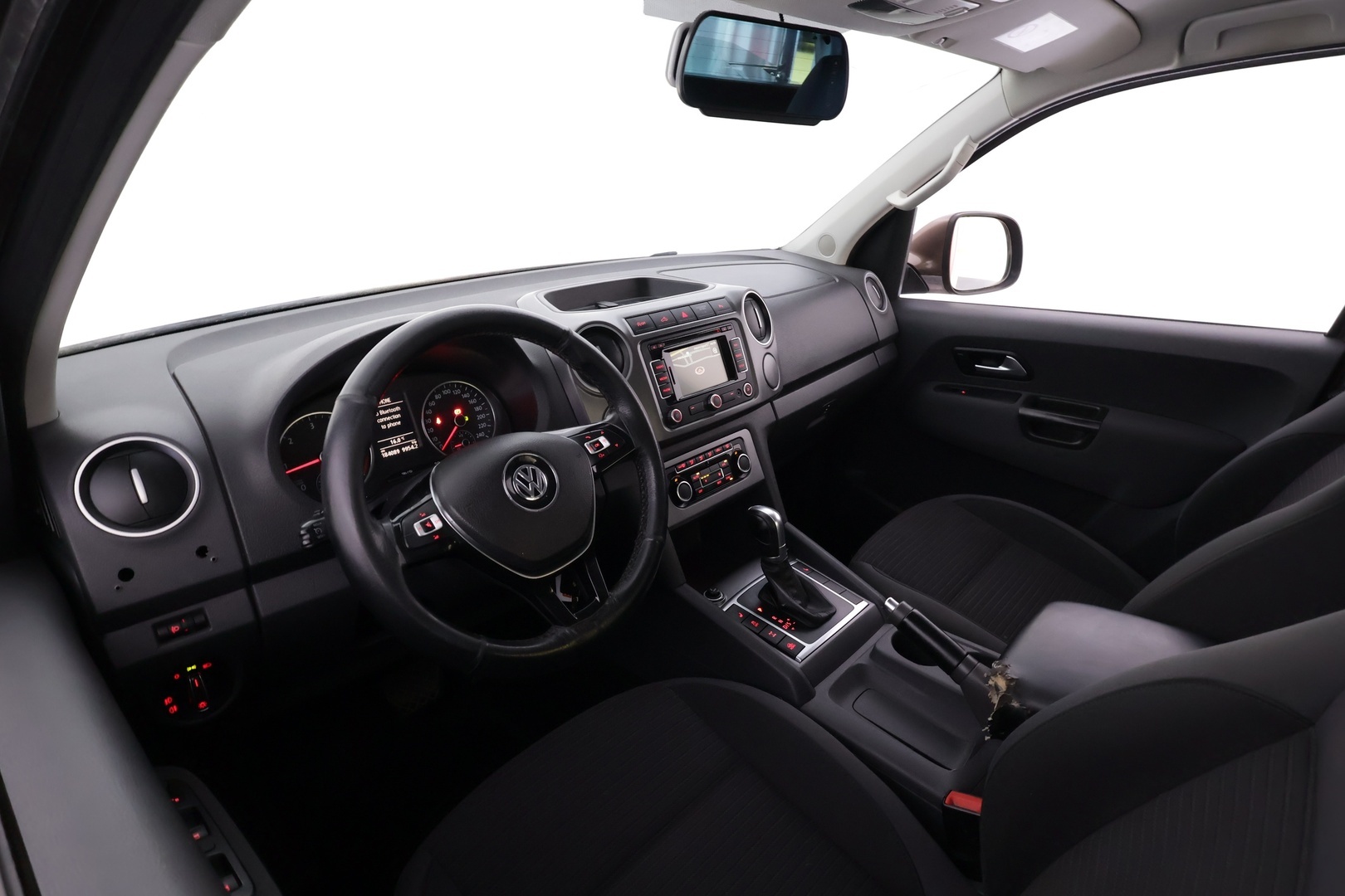 VOLKSWAGEN Amarok 2016