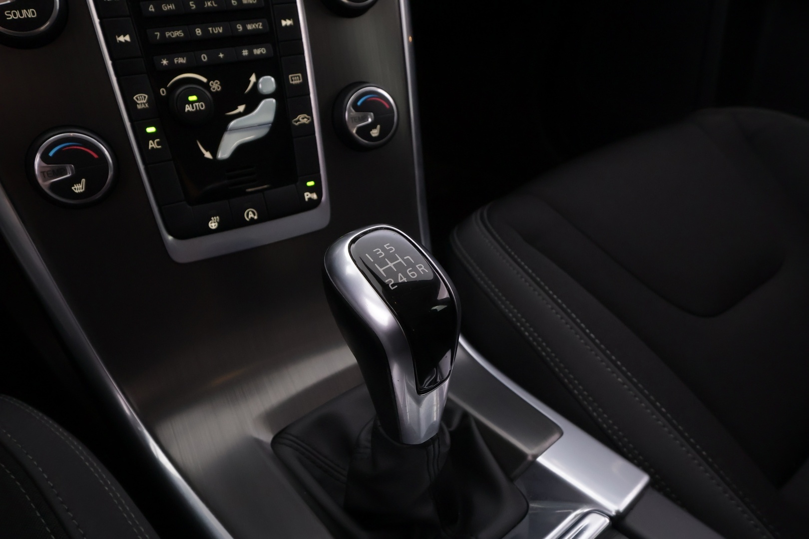 VOLVO XC60 2014