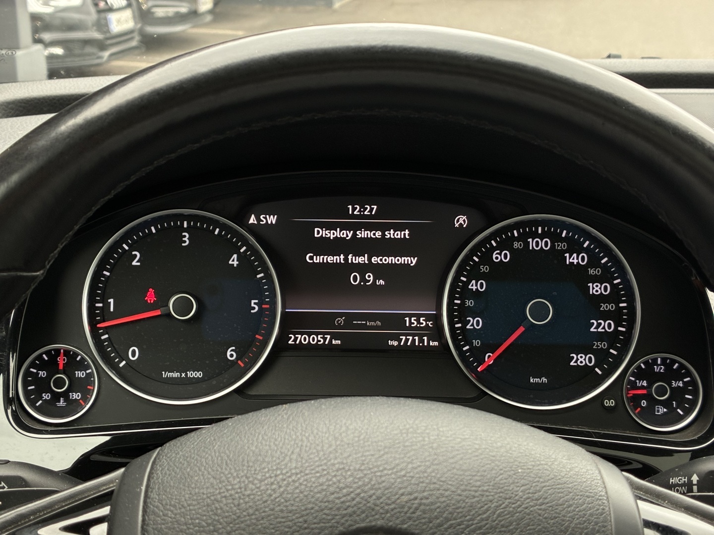 VOLKSWAGEN Touareg 2012