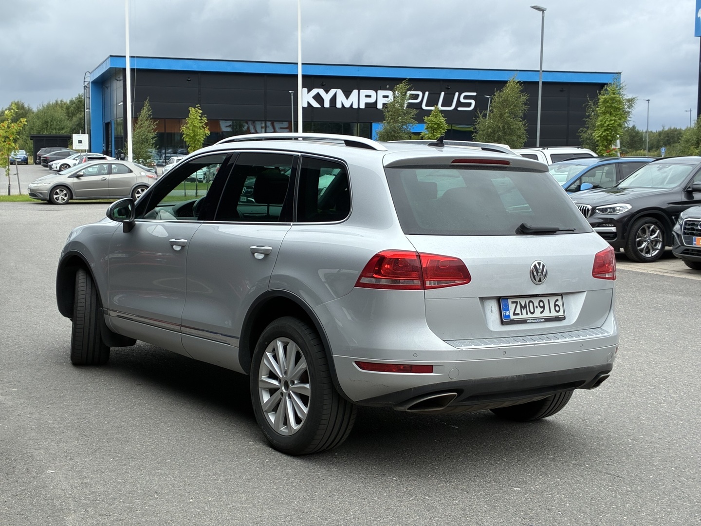 VOLKSWAGEN Touareg 2012