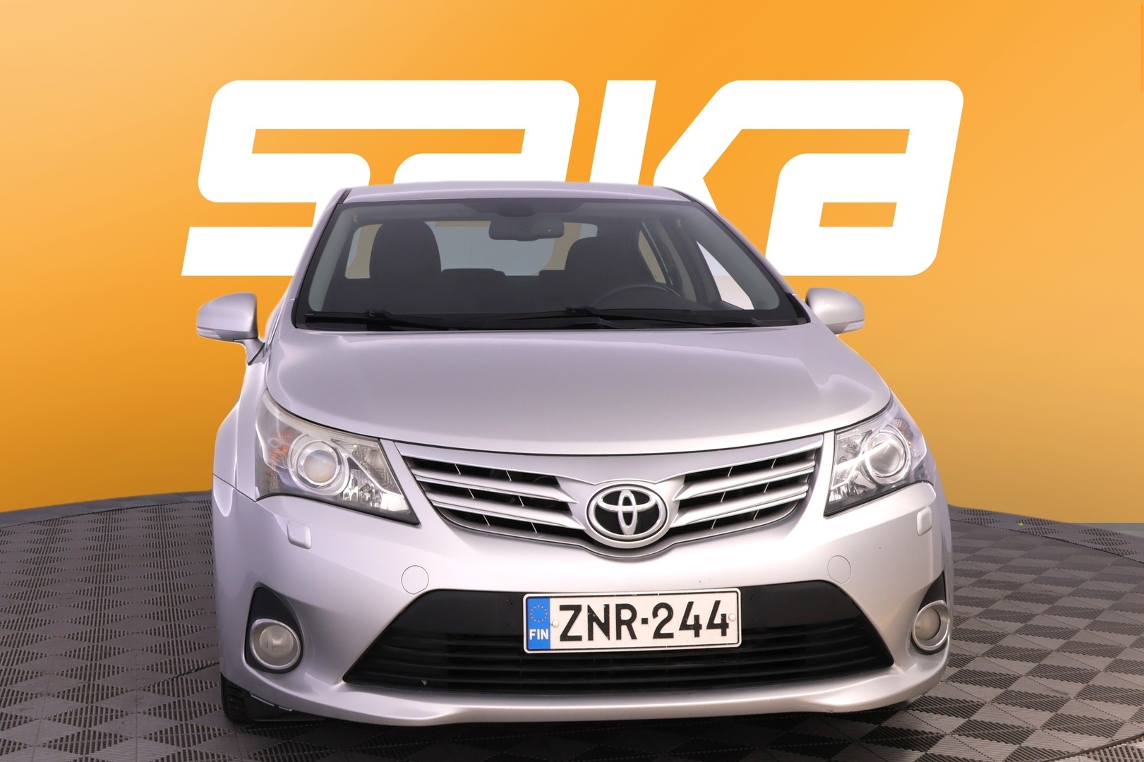 TOYOTA Avensis 2012