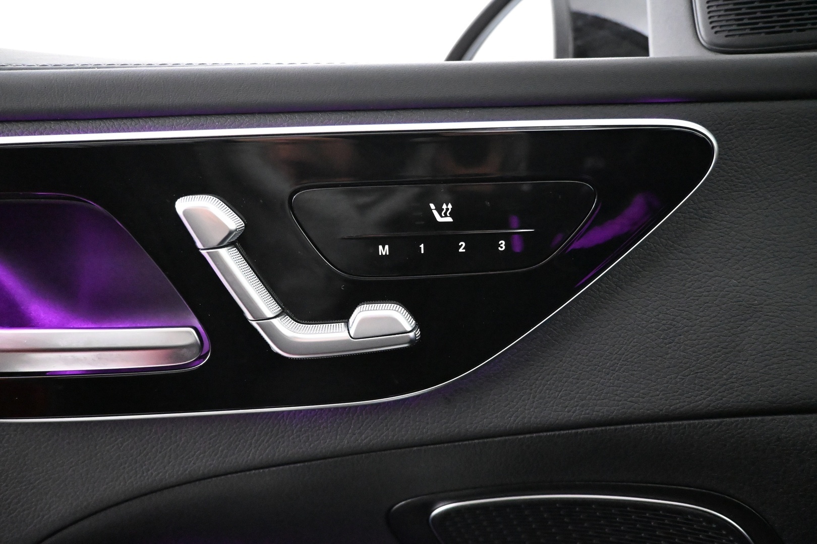 MERCEDES-BENZ C 2023