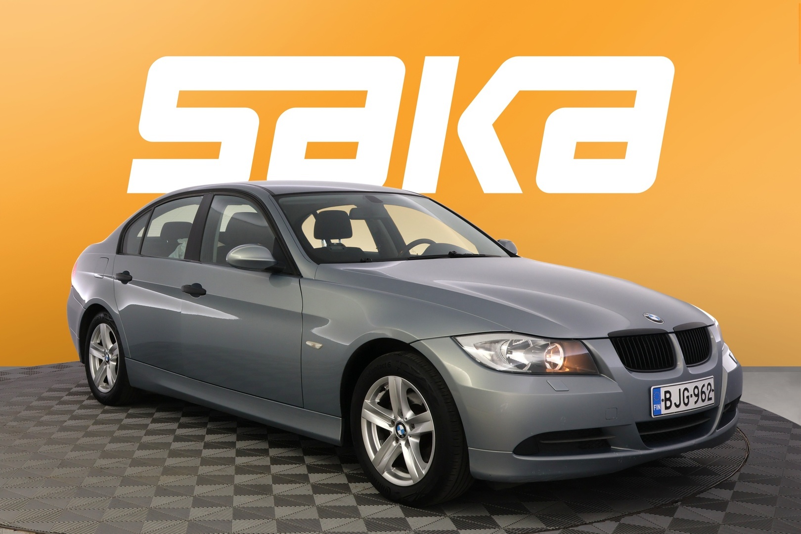 BMW 320 2005