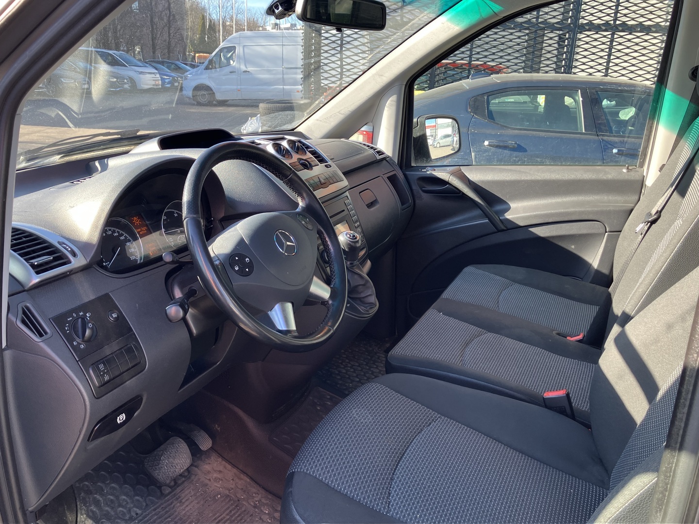 MERCEDES-BENZ Vito 2012