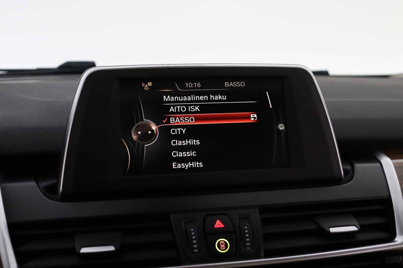 BMW 218 2015