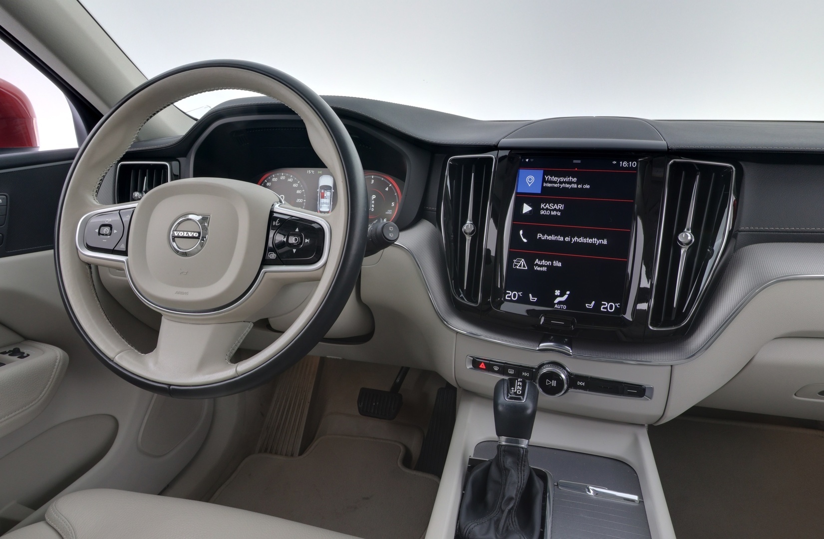 VOLVO XC60 2018