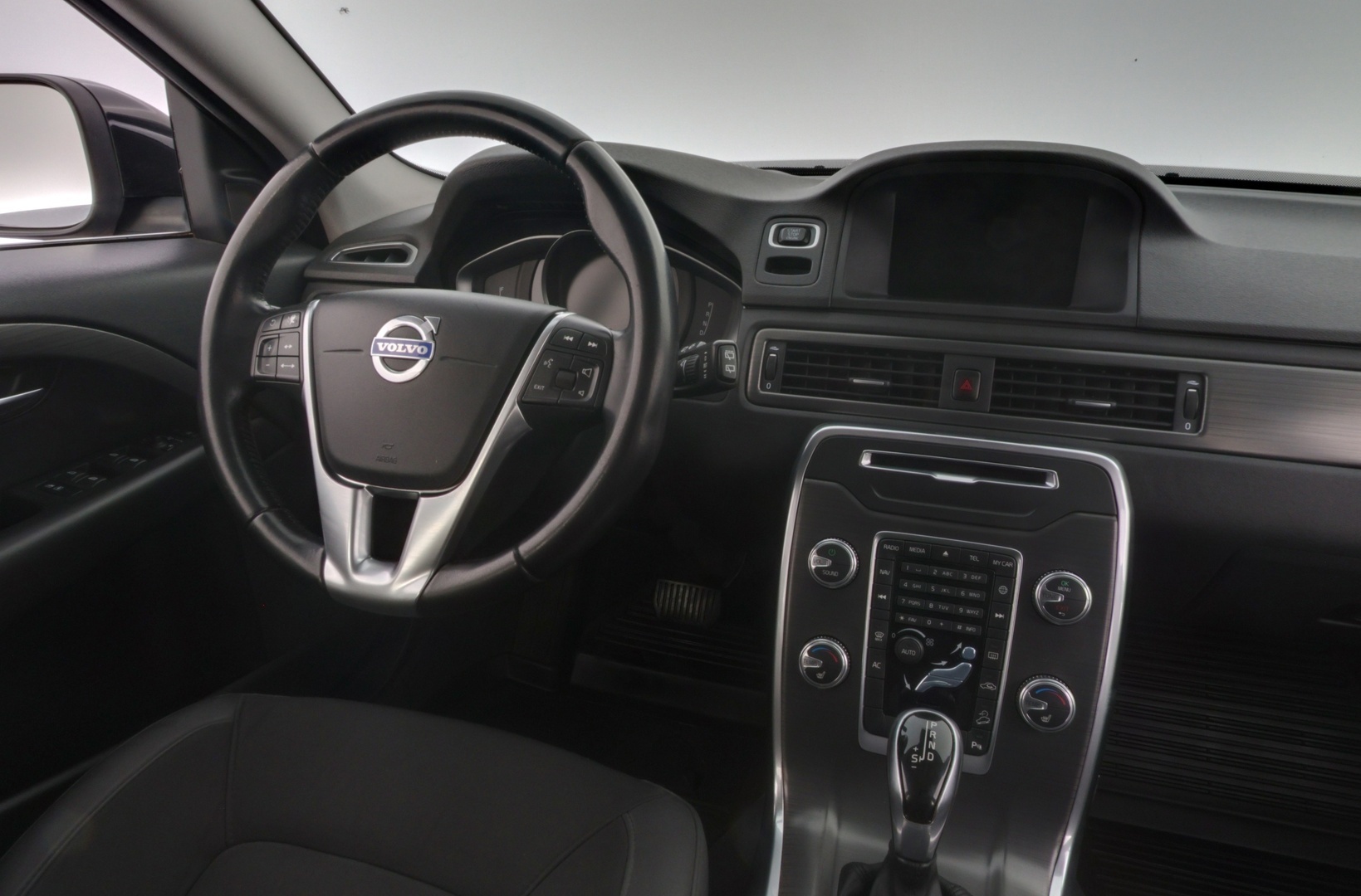 VOLVO XC70 2016