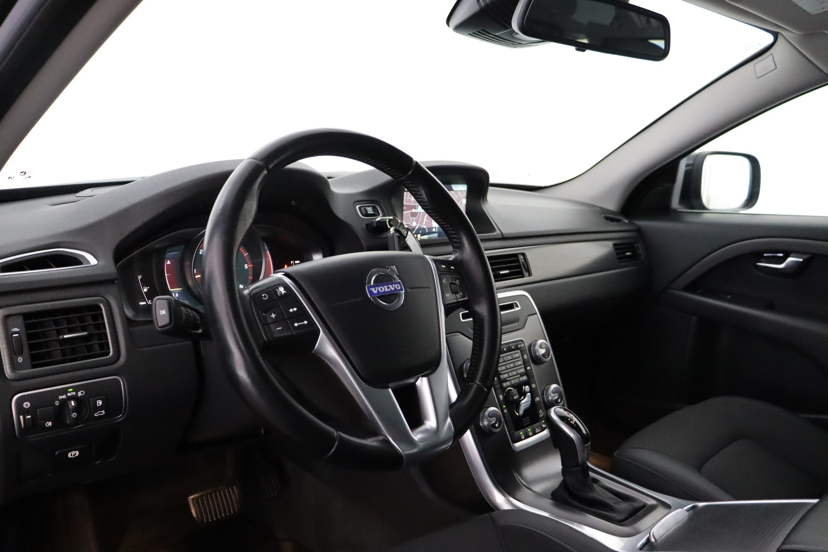 VOLVO XC70 2016