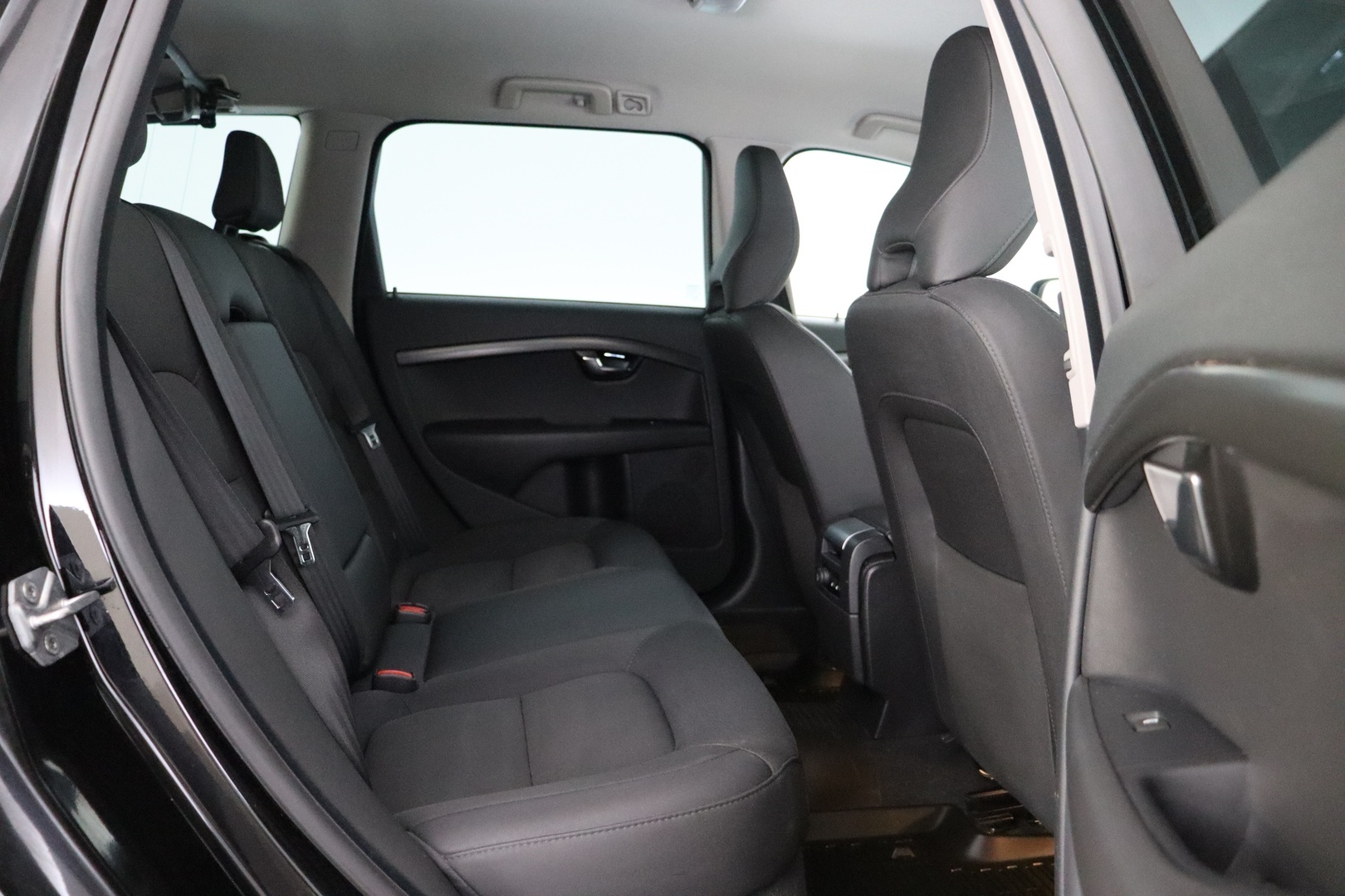 VOLVO XC70 2016