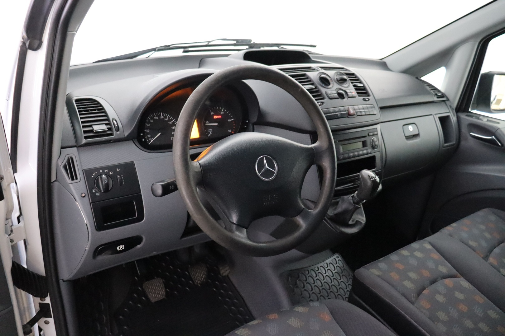 MERCEDES-BENZ Vito 2011