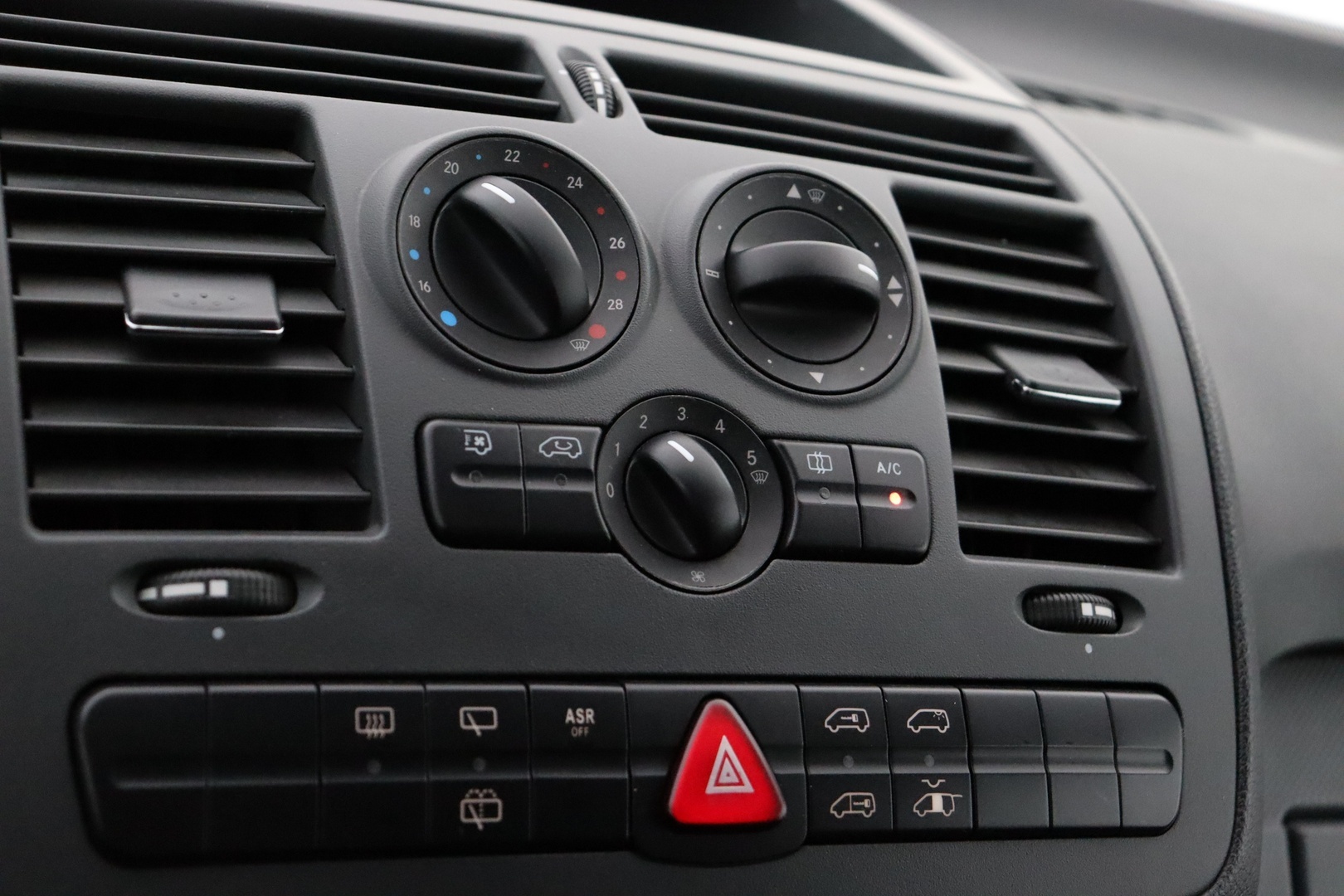 MERCEDES-BENZ Vito 2011