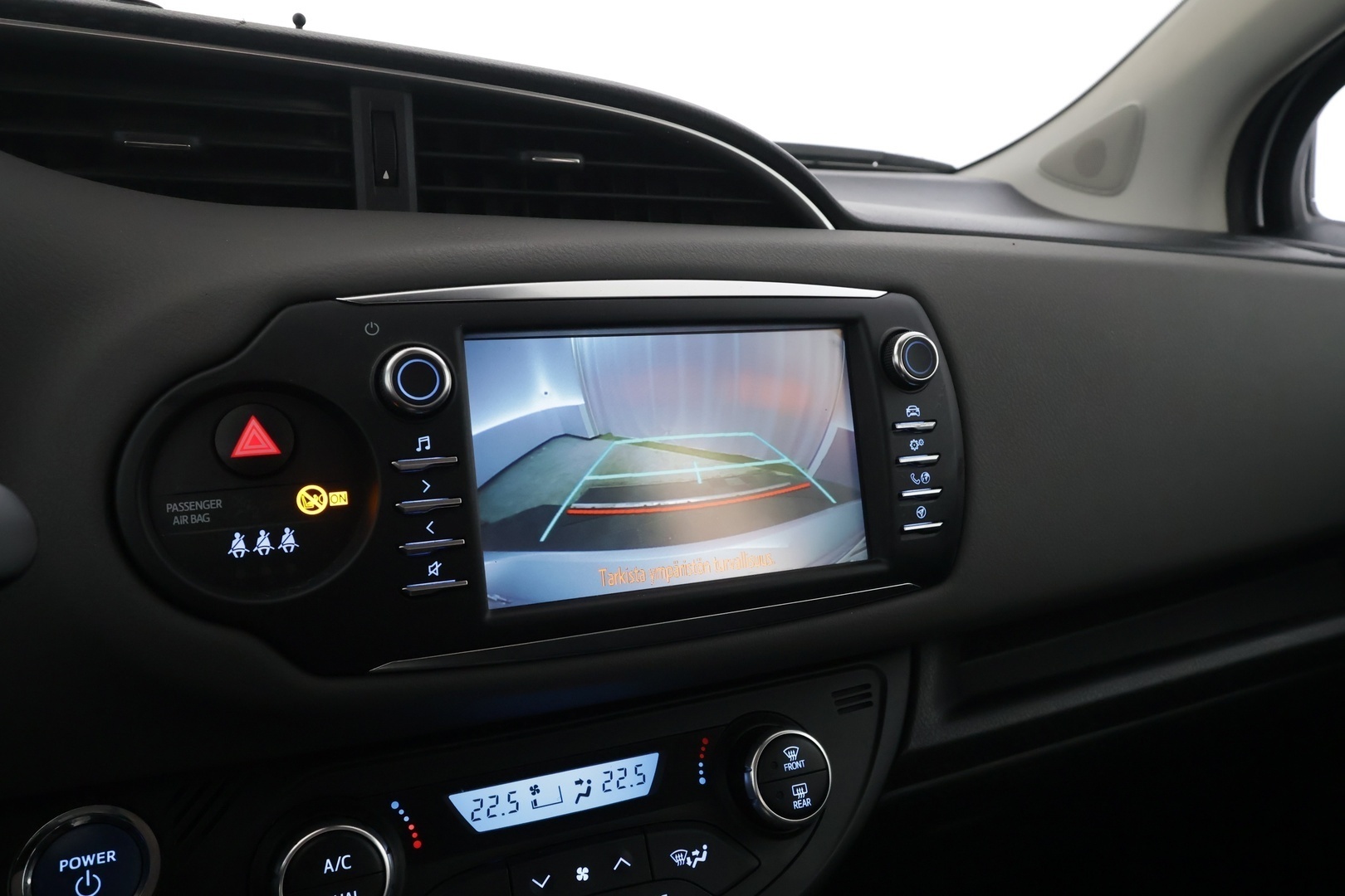 TOYOTA Yaris 2018