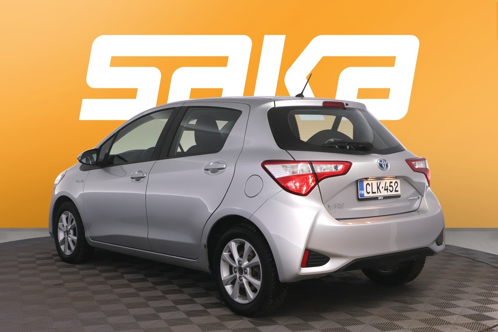 TOYOTA Yaris 2018