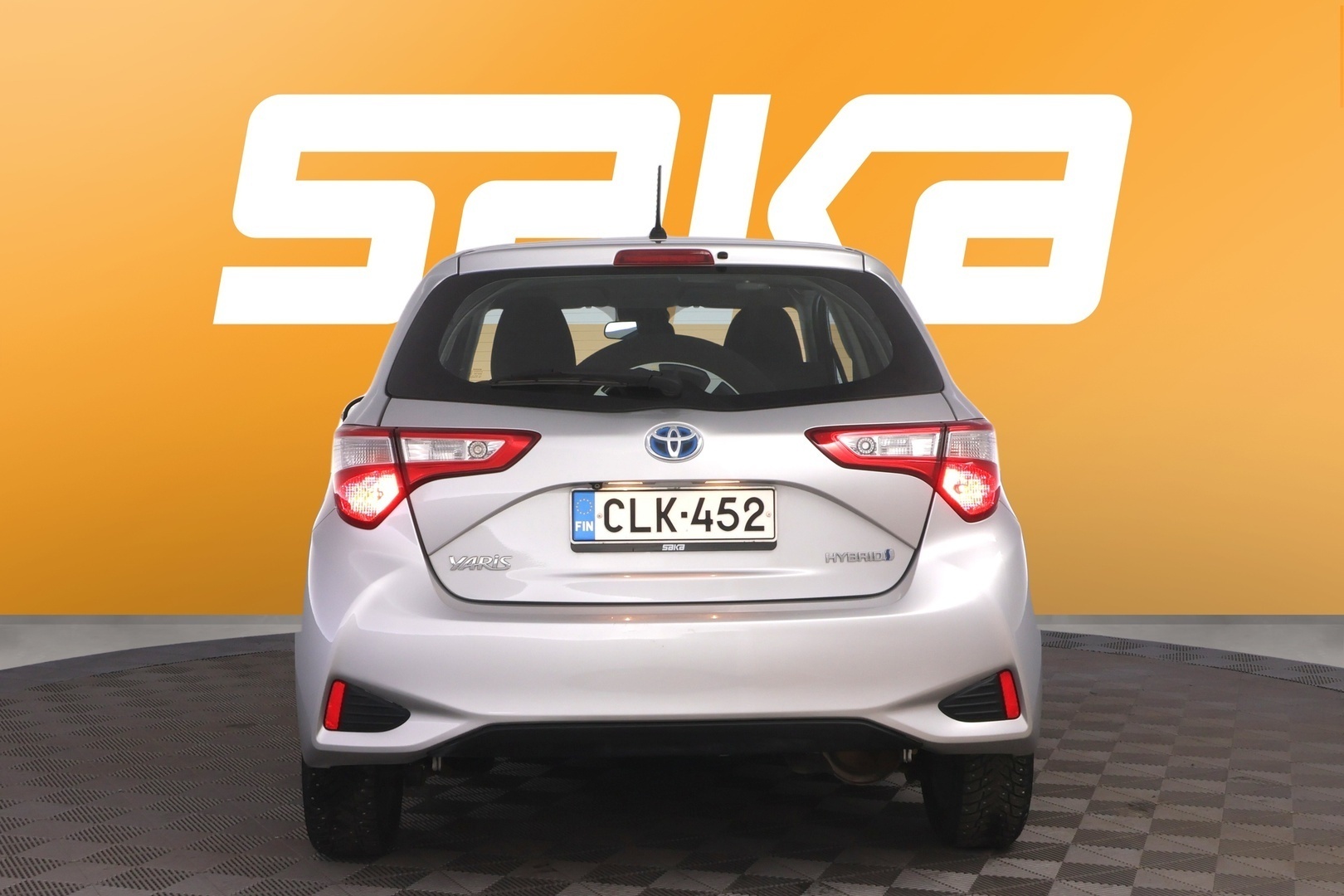 TOYOTA Yaris 2018